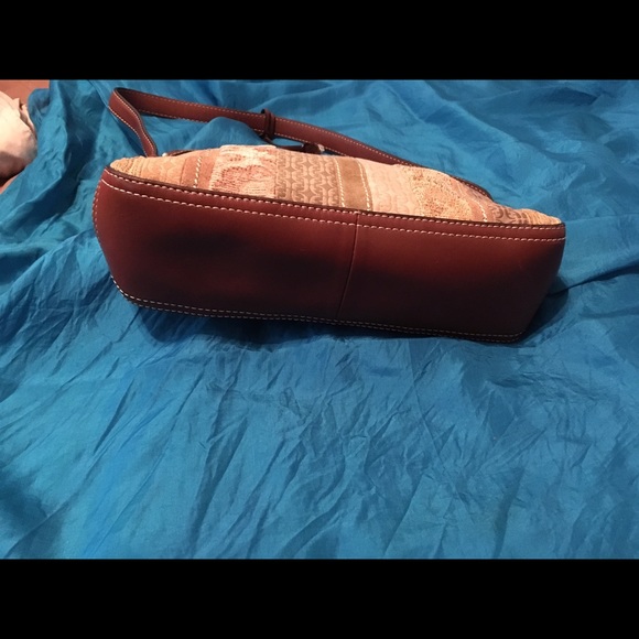 Great Grad Gift! Fossil Handbag - Picture 3 of 4