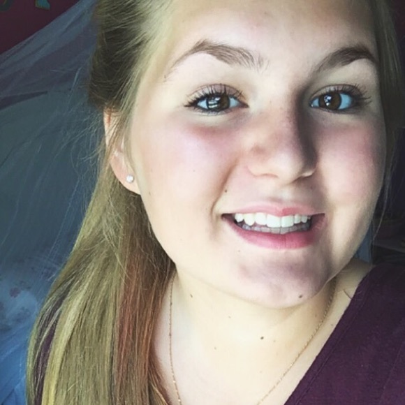 Meet your Posher, Peyton - Picture 1 of 1