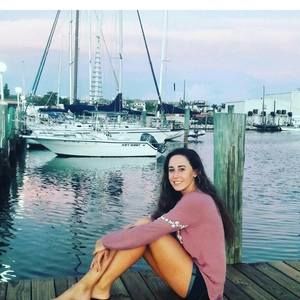 Meet your Posher, Claire