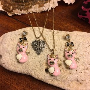 Betsey Johnson "When Pigs Fly" Necklace & Earrings