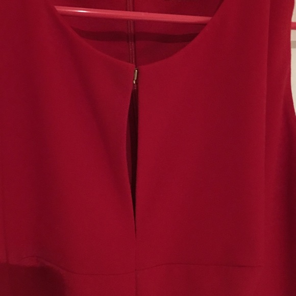 Calvin Klein - Picture 2 of 2