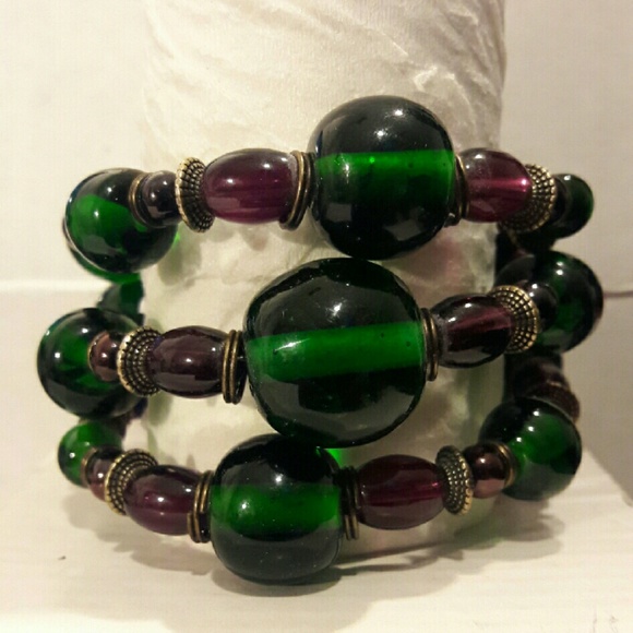 Memory wire beaded bracelet - Picture 2 of 3