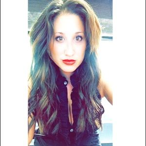 Meet your Posher, Crista