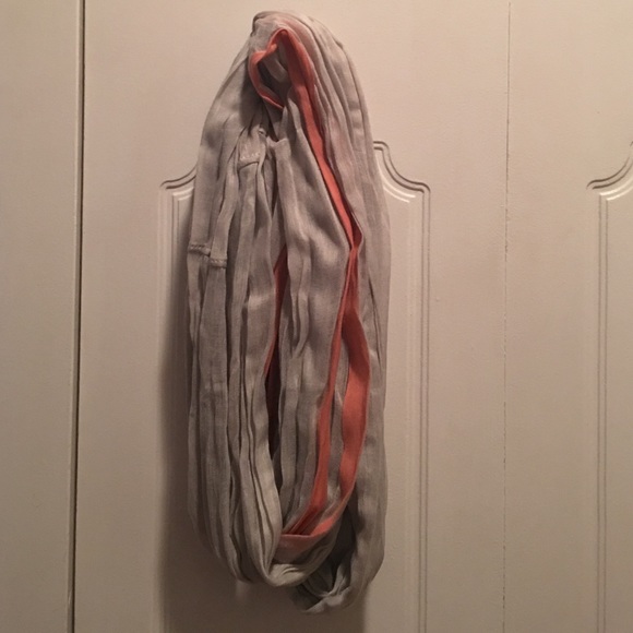 Infinity scarf
