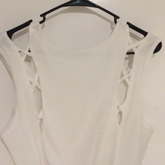 White sundress - Picture 4 of 4