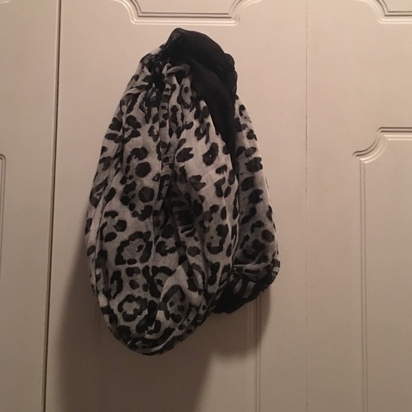 Infinity scarf