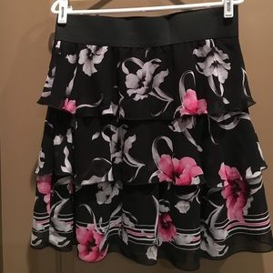 White House Black Market Ruffled Skirt