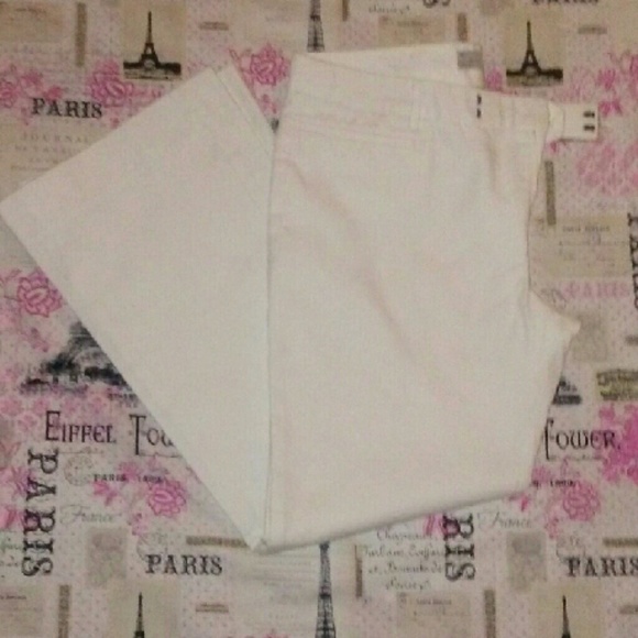 GAP white pant