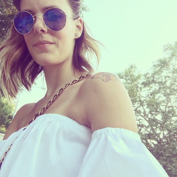 Meet your Posher, Brittany - Picture 2 of 4