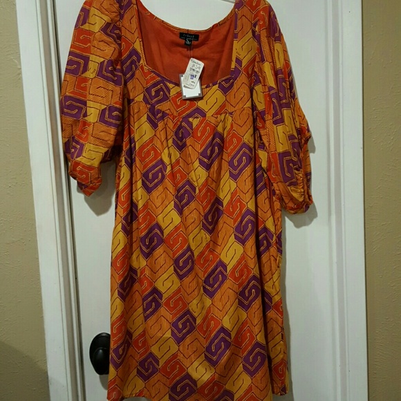 Lightweight multi color quarter sleeve dress