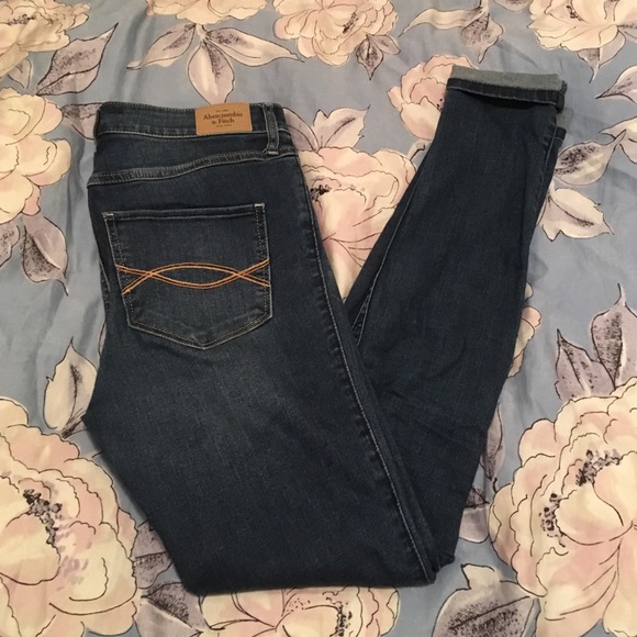 Abercrombie high rise skinny jeans!!