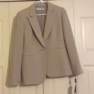 Tahari suit jacket 8p