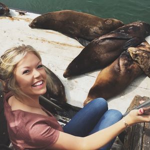 Meet your Posher, Emilee