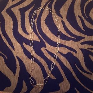 long women's looped necklace