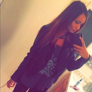 Meet your Posher, Lexie