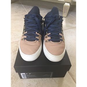 FILLING PIECES Mountain Cut Perforated Toe