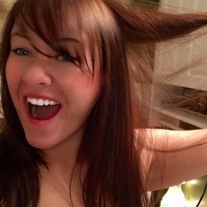 Meet your Posher, Becca