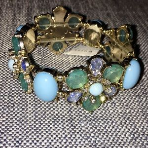 White House black market stretchy flower bracelet