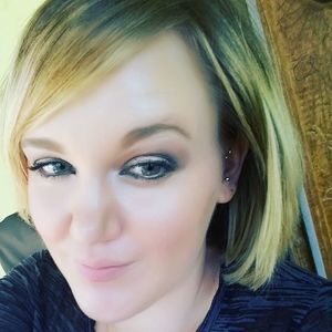 Meet your Posher, Deseree