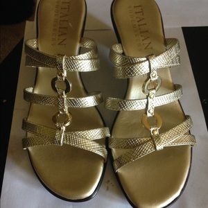 Gold Italian shoe makers Sandal