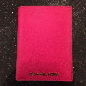 Michael Kors passport cover