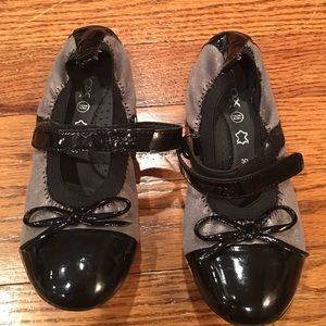 Geox size European 30 /US size 12 black & silver