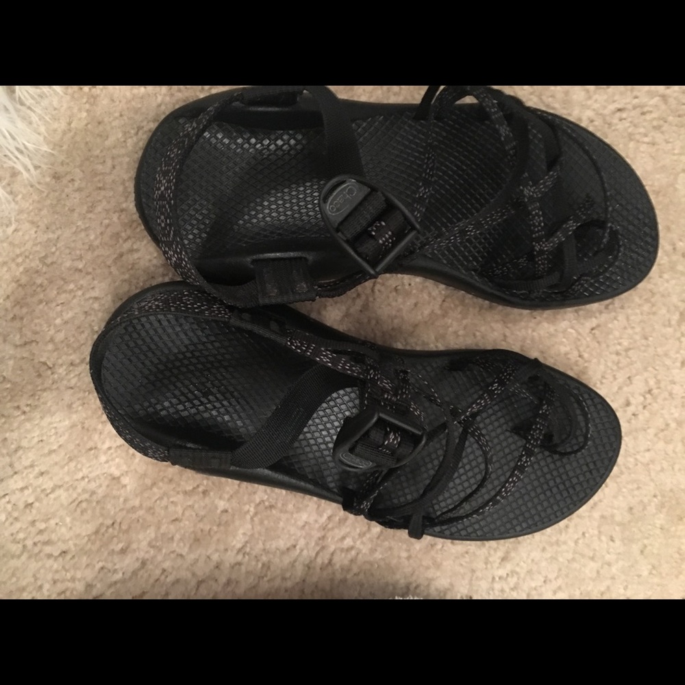 XOXO Black Chacos