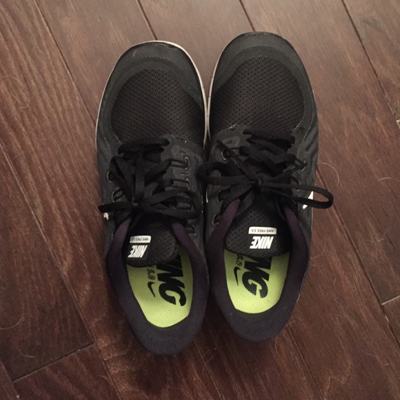Nike Free Runs