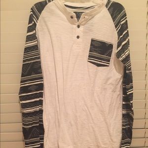 Long sleeve tee
