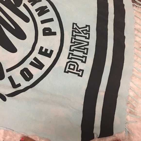 Love pink blanket ❤️ - Picture 3 of 4