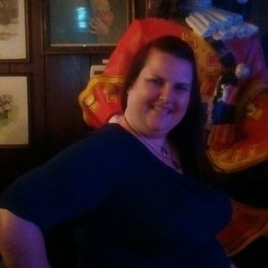 Meet your Posher, Connie