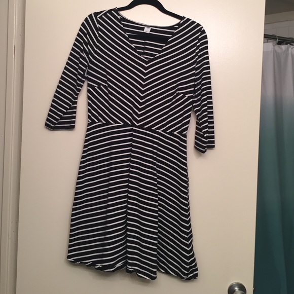 Black and white stripped dress