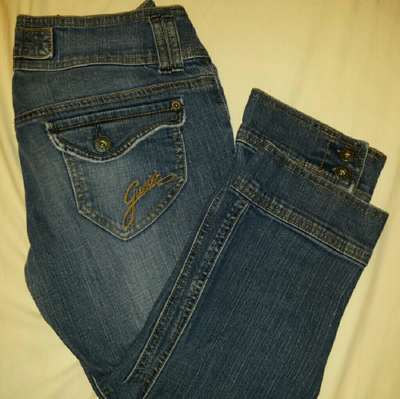 Guess low rise cropped/Capri jeans