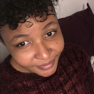 Meet your Posher, Jannely