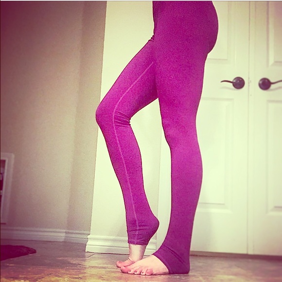 💜💜Plum skinny leggings. YOGA READY super cute 💜