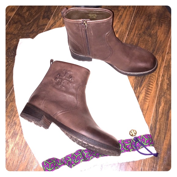 Tory Burch leather boots NWT