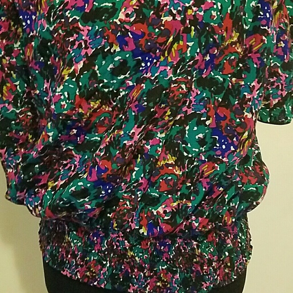 Top - Picture 2 of 4