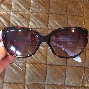 Moschino MO 778 sunglasses