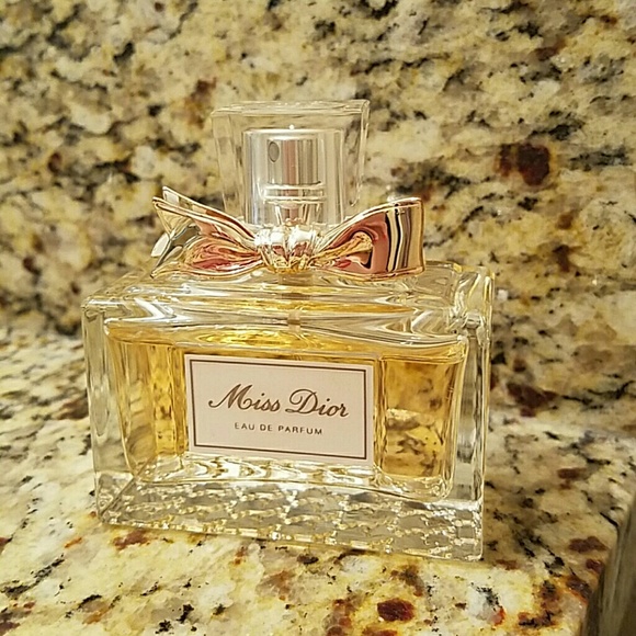 Christain Dior - Ms. Dior Perfume