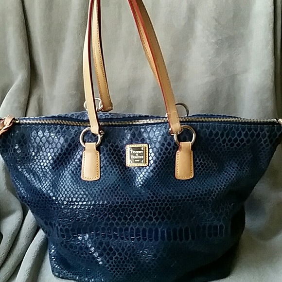 Dooney & Bourke Handbags - Dooney & Bourke, lg navy leather, croc print purse