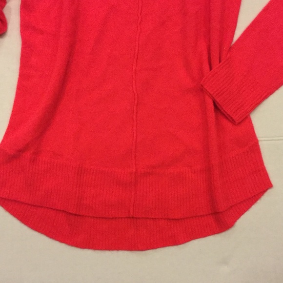 Niki Minaj knit sweater. - Picture 3 of 3