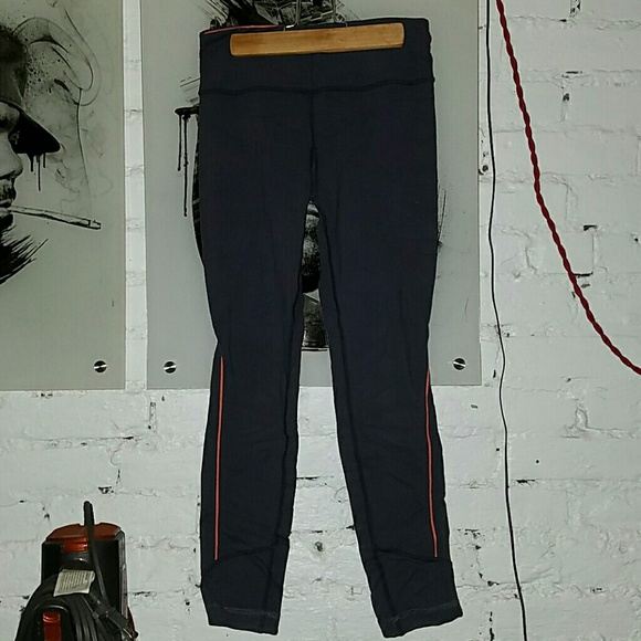 Lululemon Wunder Unders *VINTAGE* Size 4