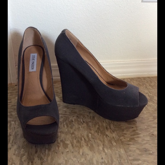 Steve Madden sz 10 wedges