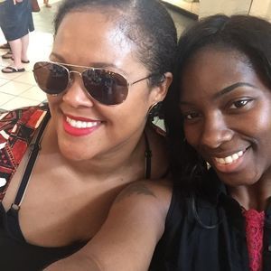 Meet your Posher, Annie