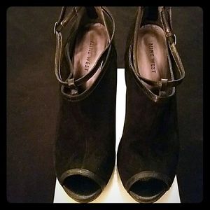 Peep toe black platform heels