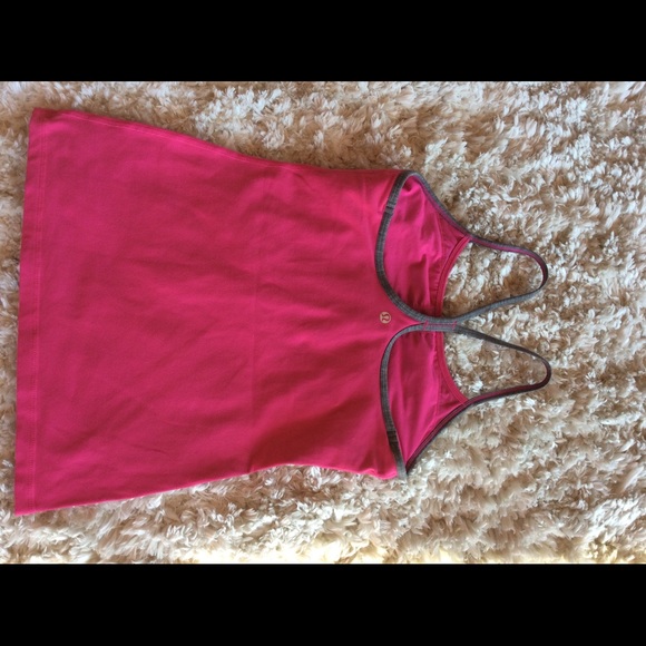 Lululemon top
