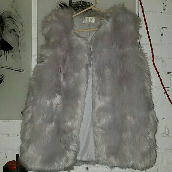 Silver / Lilac Faux Fur Vest (O/S)
