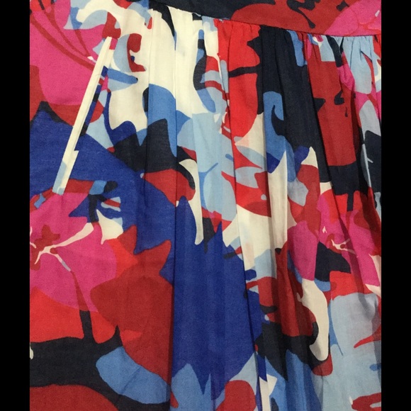 Cute colorful skirt size 8 - Picture 3 of 3