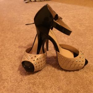 Rock & Republic Studded heels