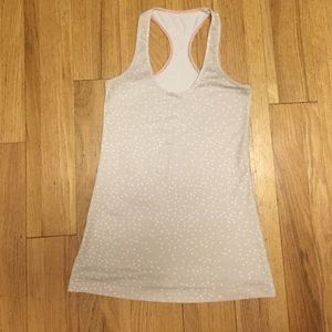 Lululemon tank